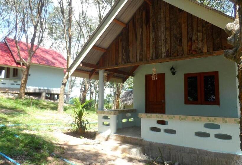 بانگلوی سوپریور, Jungle Hill Beach Bungalow