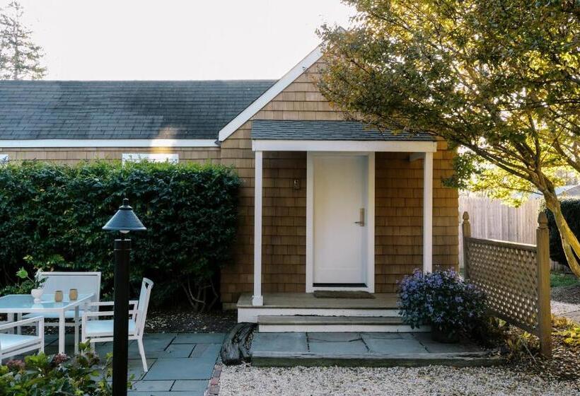 Дом 2 Спальни, The Roundtree, Amagansett