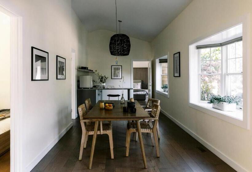 Хижина, The Roundtree, Amagansett