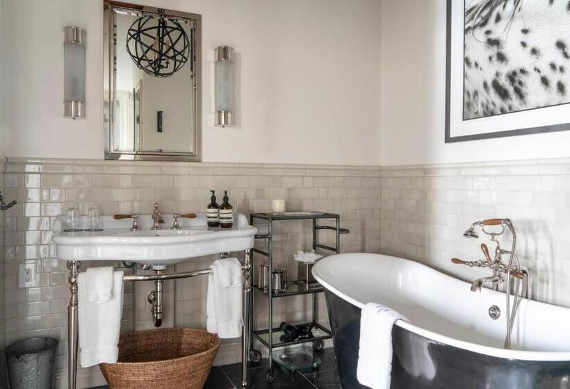 프레지덴셜 스위트, Eleven Scarp Ridge Lodge