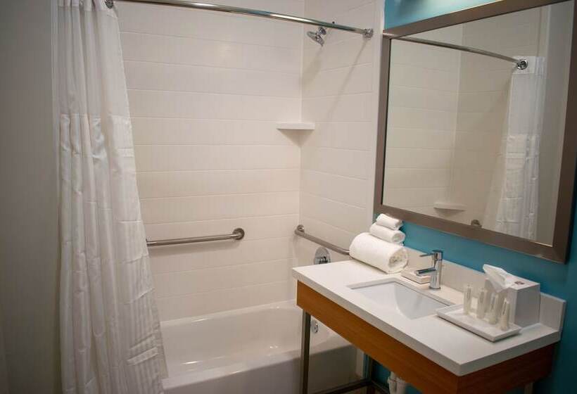 Номер Стандарт 2 Двуспальные Кровати, Oasis Resort Gulfport