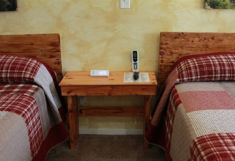 Номер Стандарт, Hurricane Hideaway Lodging