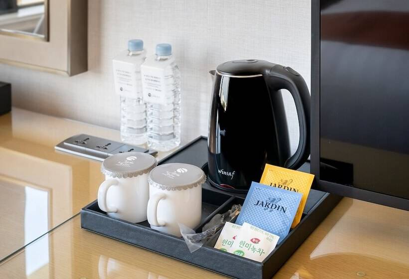 Люкс Премиум, Jeju Sun Hotel & Casino