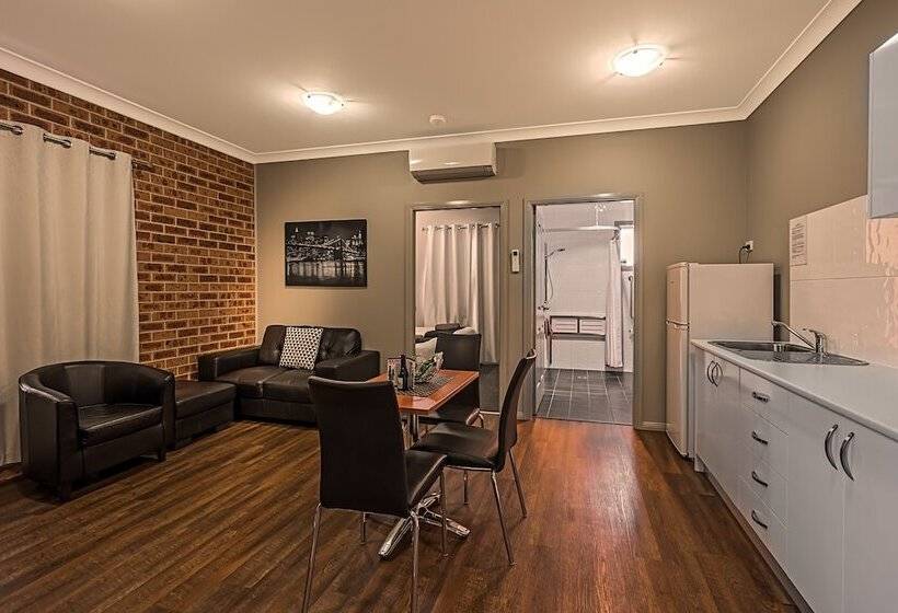 Апартаменты 2 Спальни, Akuna Motor Inn And Apartments