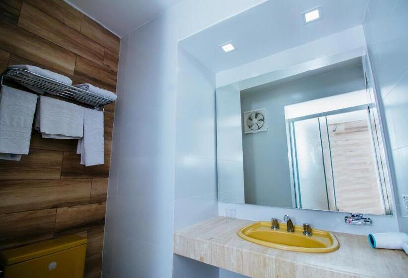 اتاق استاندارد سه نفره, Apart Hotel Regina