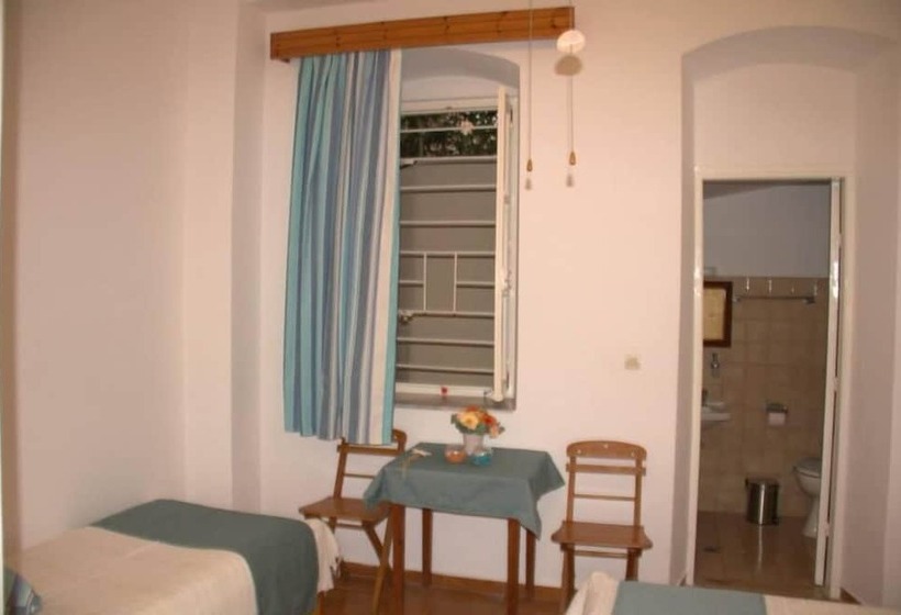 غرفة قياسية, Medieval Rose Guest House