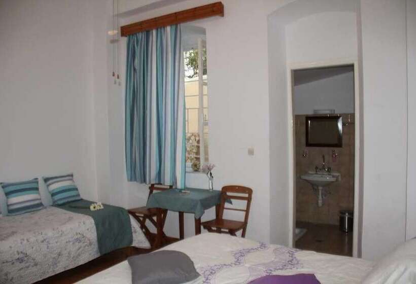 غرفة قياسية, Medieval Rose Guest House