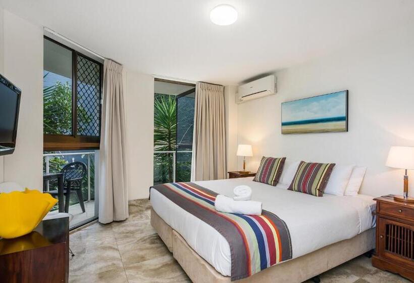 １ベッドルームアパートメント, Bayview Beachfront Apartments, In Town Right On The Beach