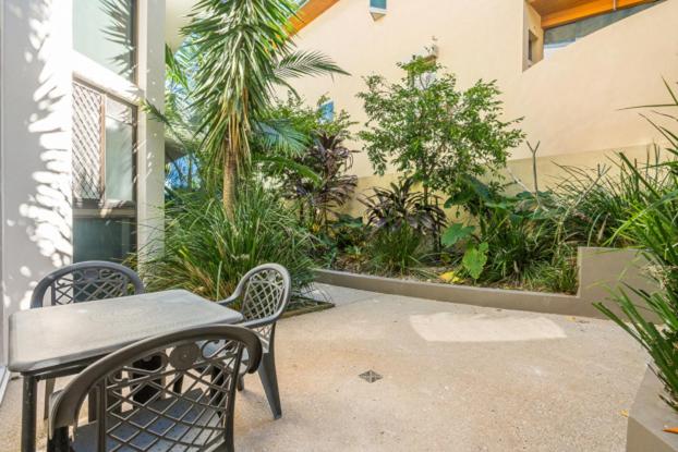 ２ベッドルームのスーペリアアパートメント, Bayview Beachfront Apartments, In Town Right On The Beach