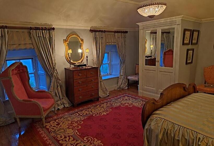 标准间, Collon House