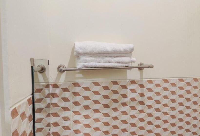 Номер Deluxe, Ayuning Guest House Syariah Semarang Mitra Reddoorz