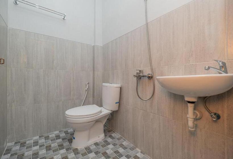 Номер Стандарт, Reddoorz Syariah Near Batu Night Spectacular