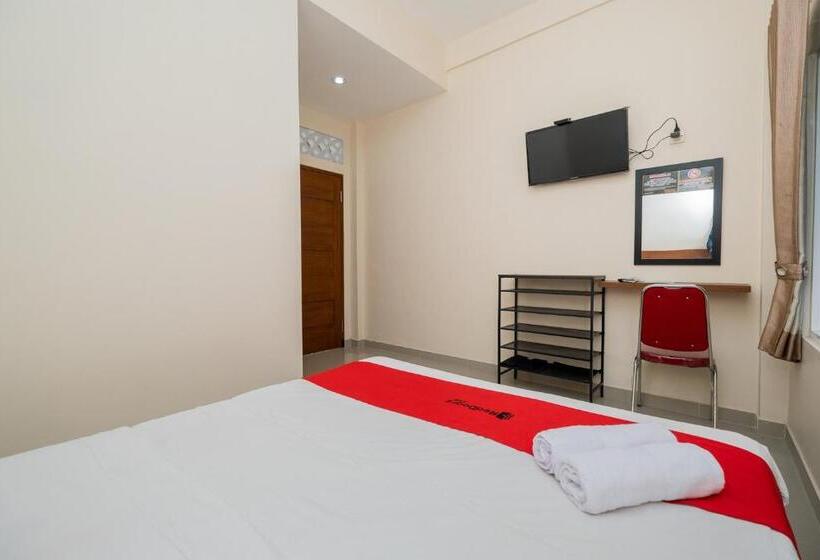 Номер Стандарт, Reddoorz Syariah Near Batu Night Spectacular