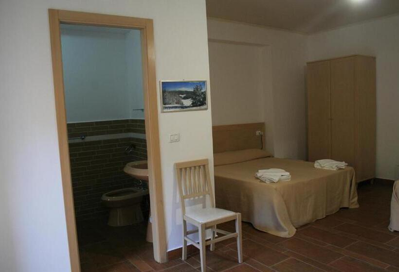 اتاق استاندارد چهار تخته, Il Podere Dell Angelo Old Country House