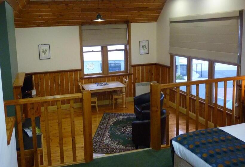 Студия Стандарт, Bushmans Cafe