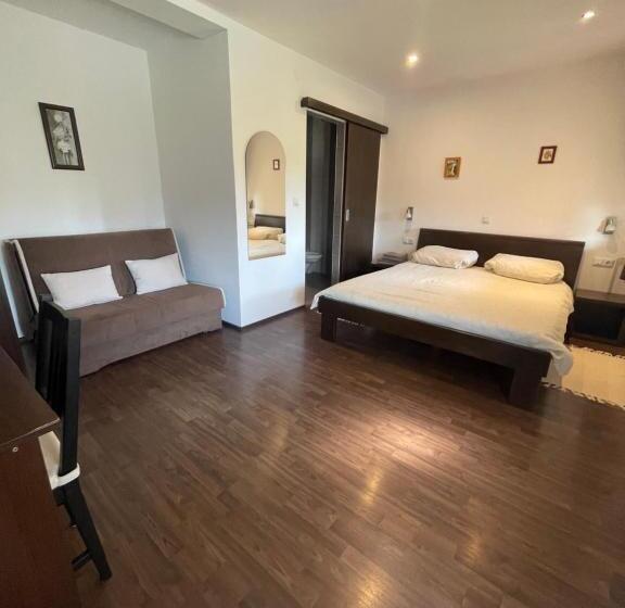 اتاق لوکس, House Magdic Plitvice