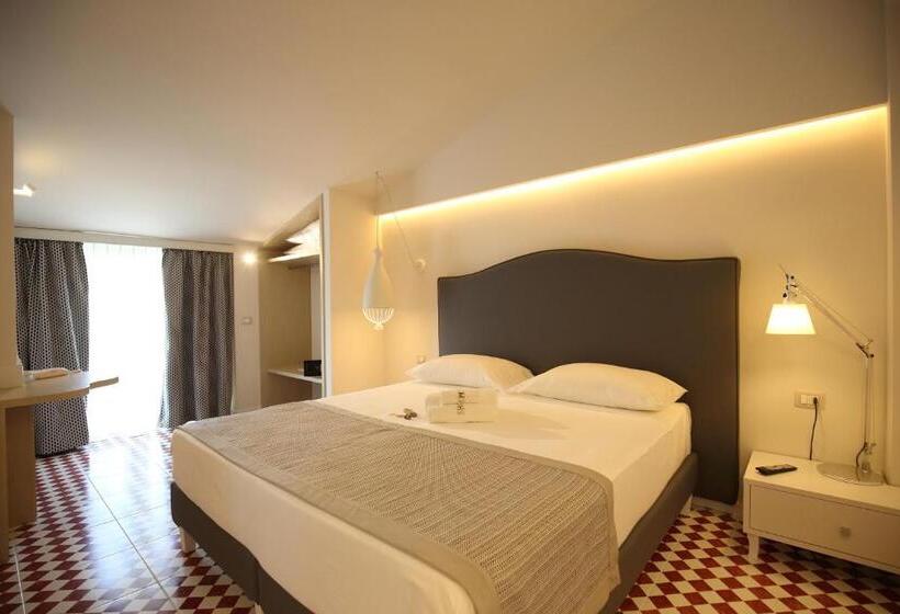 Люкс, Suite Hotel L Oasi Di Riaci