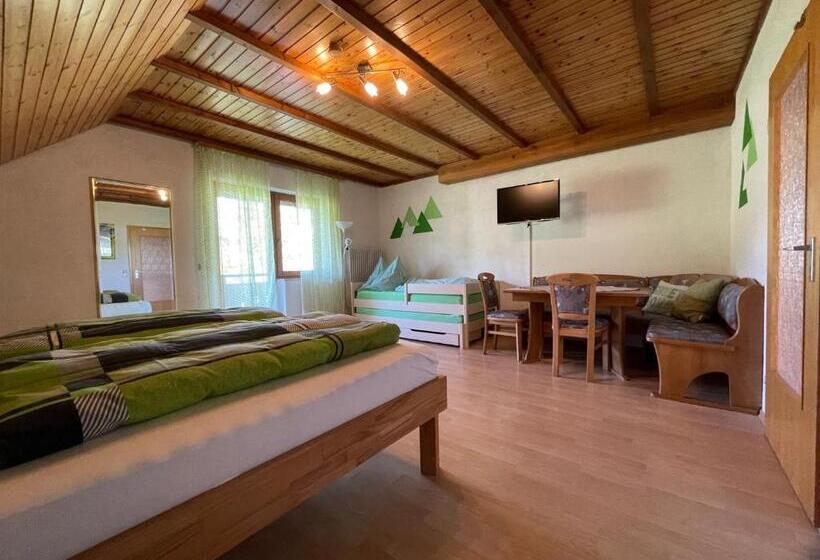 Семейный Номер, Pension Altvogtshof