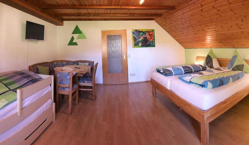 Семейный Номер, Pension Altvogtshof