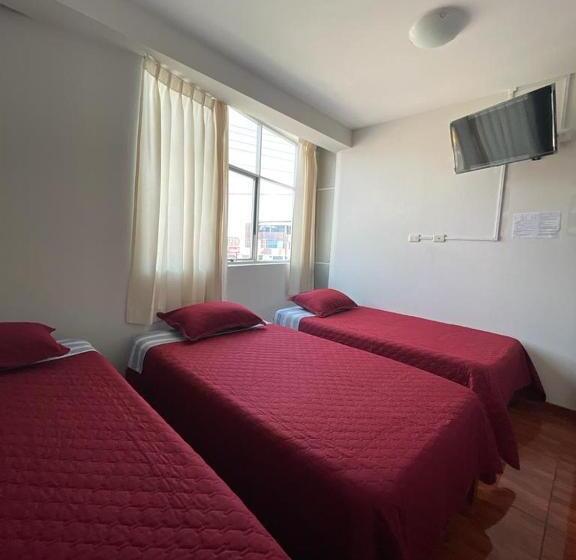 غرفة قياسية ثلاثية, Hostal Sotillo