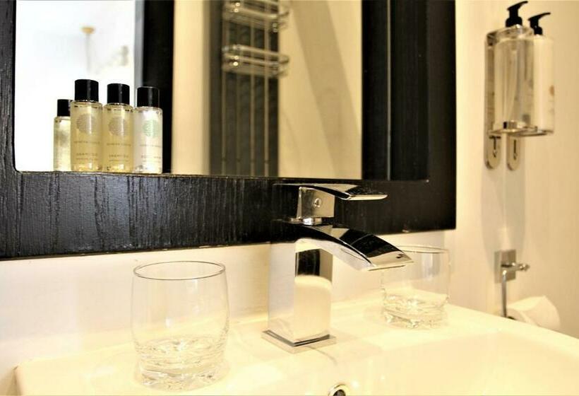 이코노미 룸, The Lane Boutique Residence