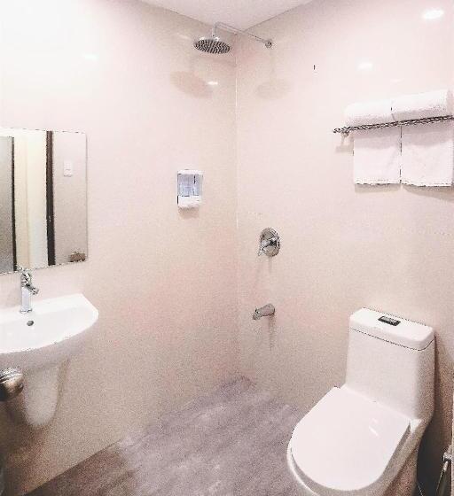 Трехместный Президентский, Trip Inn Near Airport Or City Center