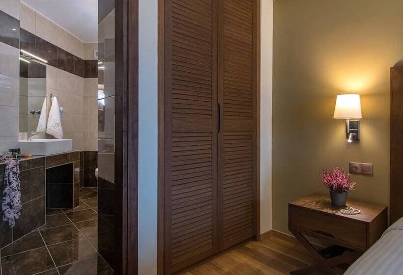 Трехместный Номер Deluxe, La Suite Boutique Hotel & Spa