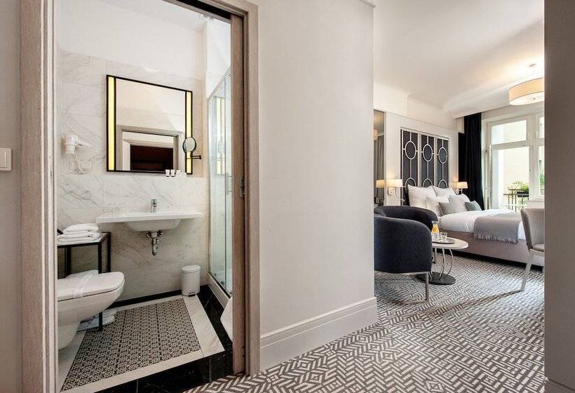 Семейные Апартаменты, Amber Design Residence