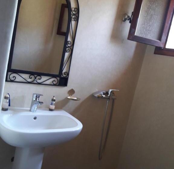 اتاق استاندارد سه نفره, Toubkal Ecolodge