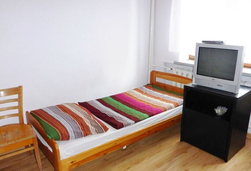 Семейный Номер Совместный Санузел, Folks Village Plowce House