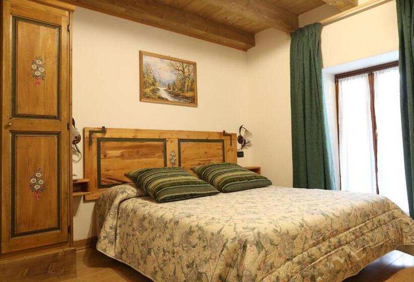 Номер Стандарт, Albergo Centrale Forni