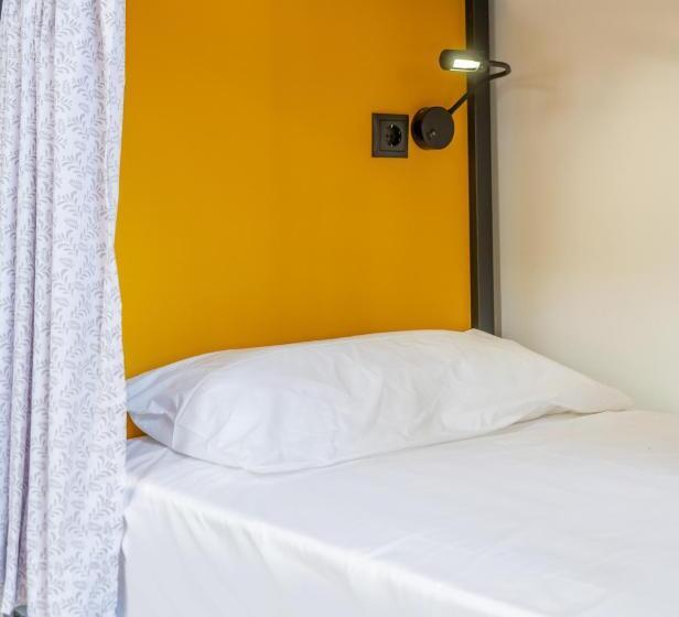 Семейный Номер Совместный Санузел, Intra Muros Hostel