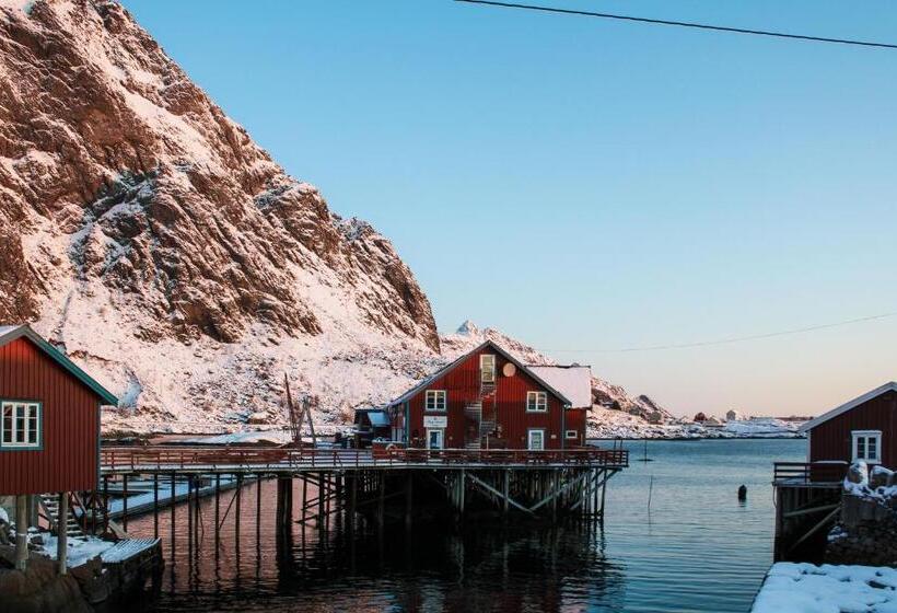 Дом 4 Спальни, å Rorbuer By Classic Norway Hotels