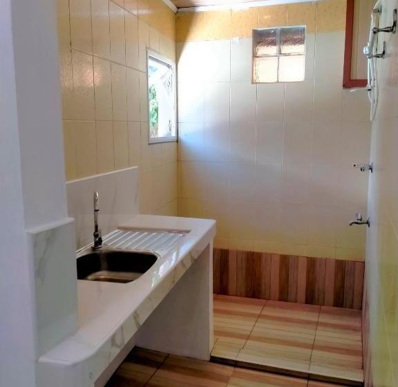 스탠다드 발코니 스튜디오, Balai Tinay Guesthouse