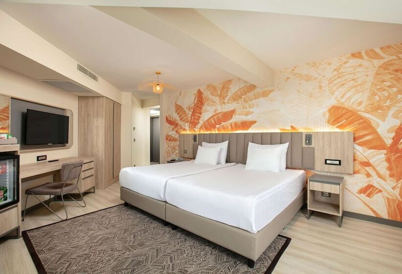 Семейный Номер, Megasaray Resort Side