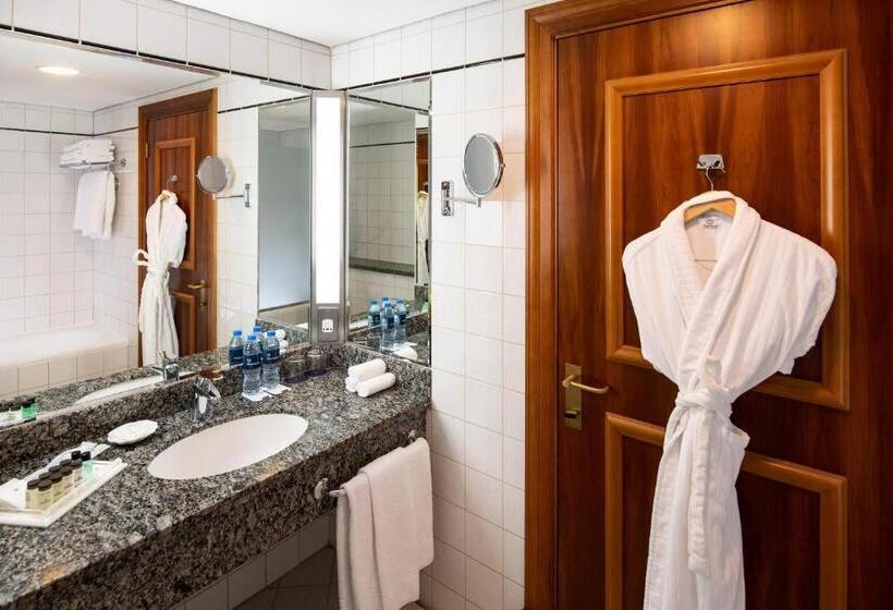 Номер Deluxe Кровать Кинг, Sheraton Jumeirah Beach Resort