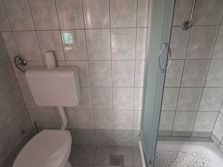 스탠다드 룸 공동 욕실, Guest House Accommodation Rupine