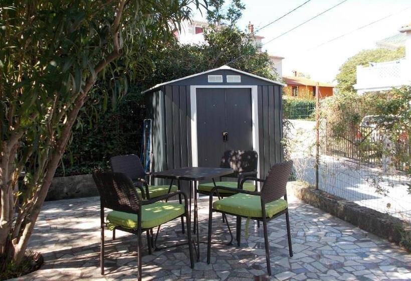 스탠다드 룸 공동 욕실, Guest House Accommodation Rupine