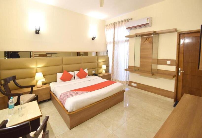 اتاق استاندارد, Capital O 11567 Hotel Shivalik Hills