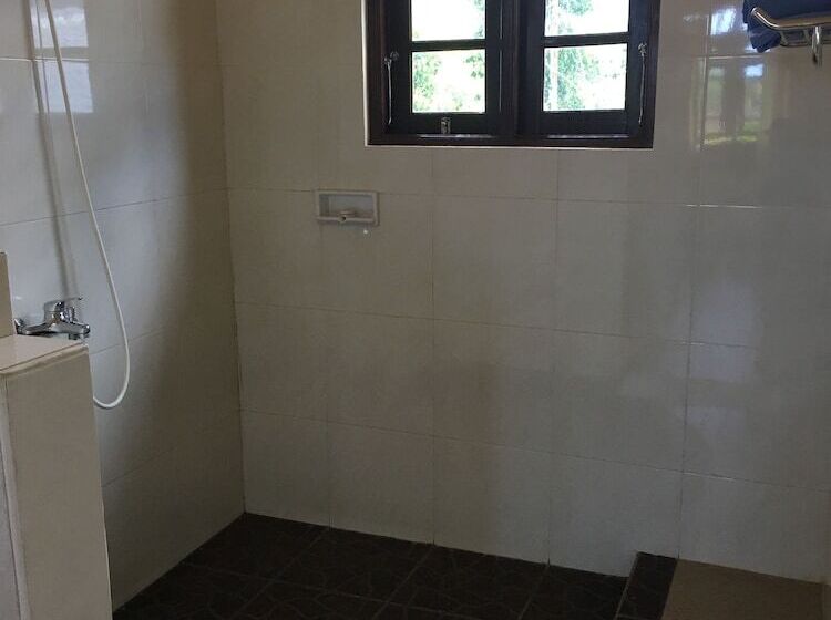 Номер Стандарт, Cafe Wayan Cottages Senggigi