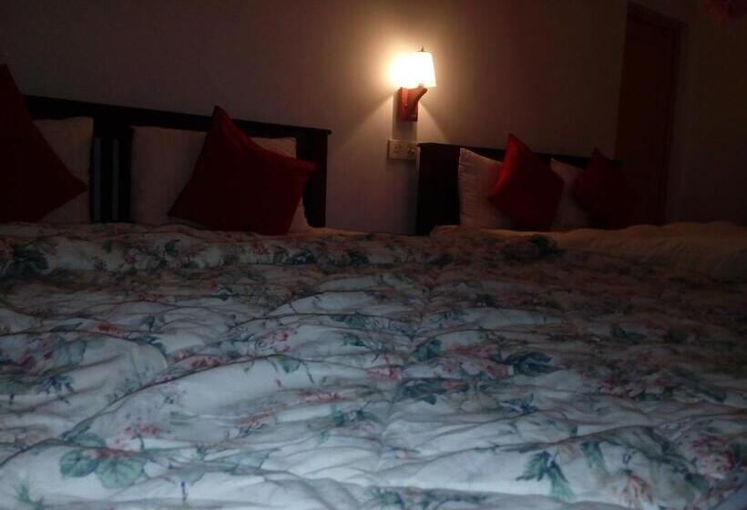 Трехместный Номер Deluxe, Abc Guest Inn & Restaurant