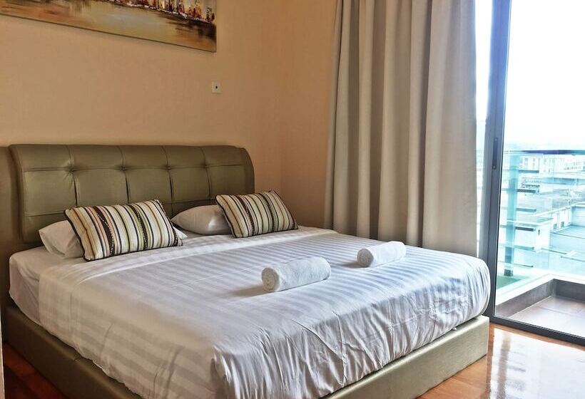 آپارتمان سوپریور 1 خوابه, Borneo Coastal Residence   Imago Mall