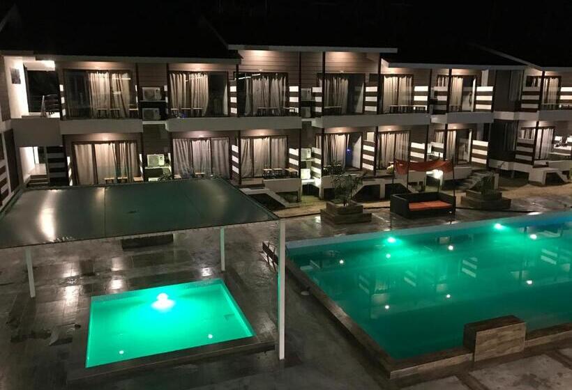اتاق لوکس خانوادگی, The Barat Tioman Beach Resort