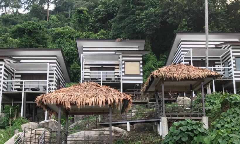 بانگلوی استاندارد با چشم‌انداز دریا, The Barat Tioman Beach Resort