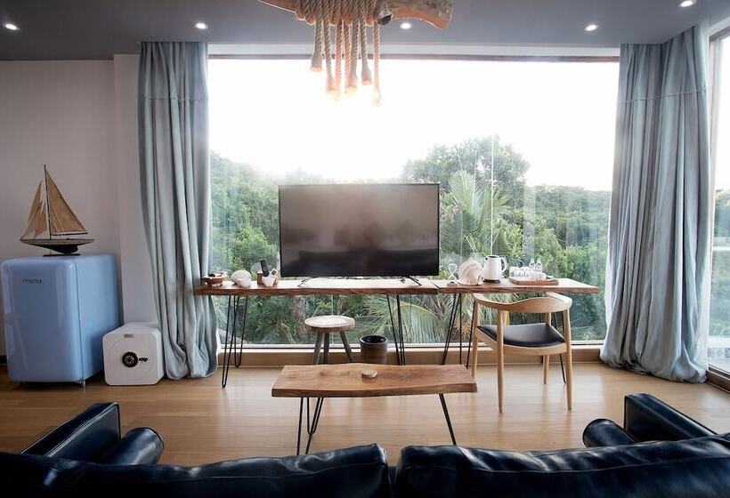 اتاق لوکس با چشم‌انداز دریا, Beluu Sea View Resort