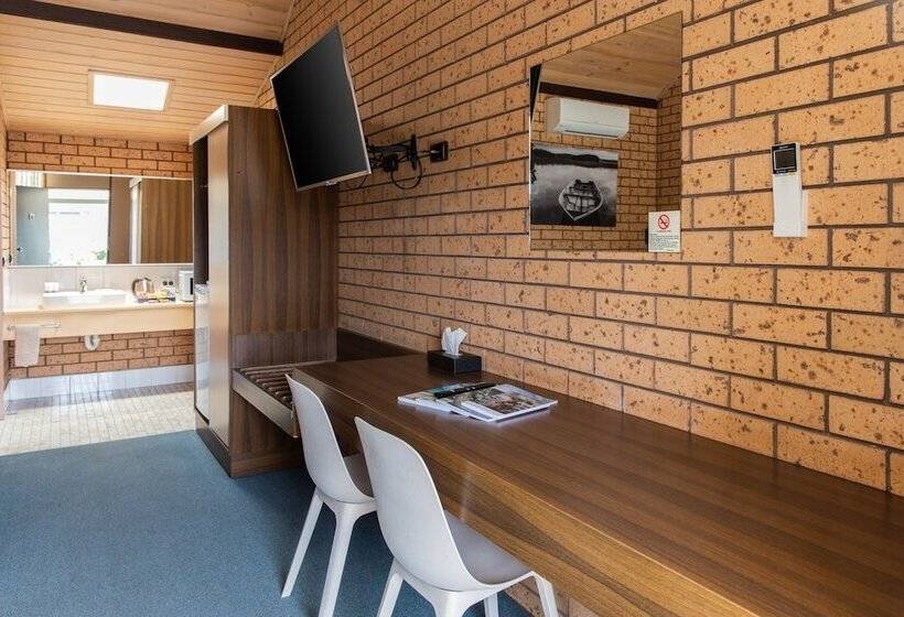 Номер Стандарт 2 Двуспальные Кровати, Maffra Motor Inn