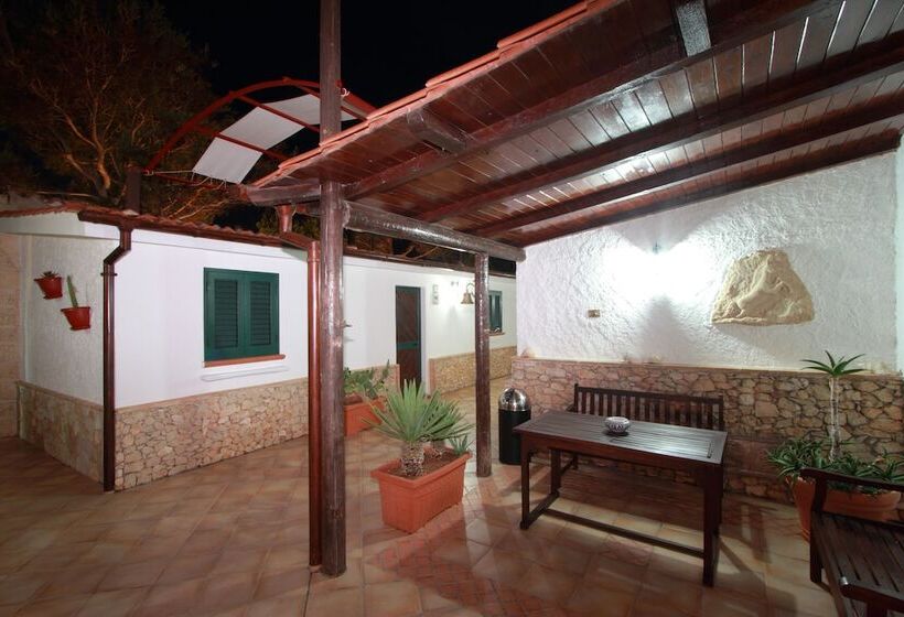 家庭间, Agriturismo Resort Costa House