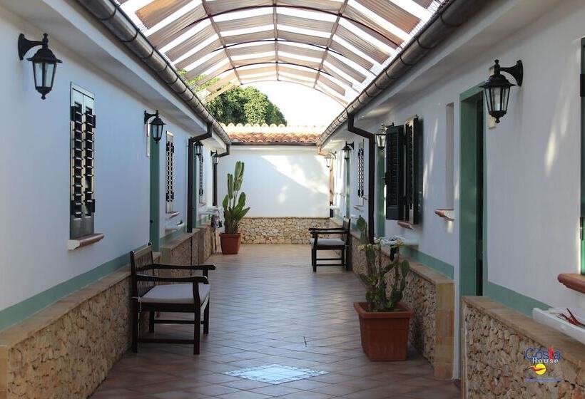家庭间, Agriturismo Resort Costa House