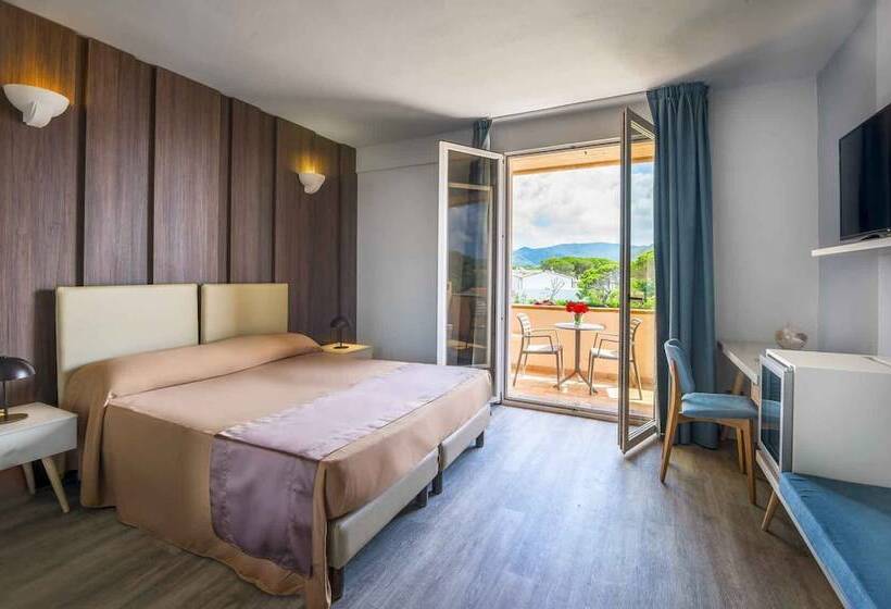 Номер Superior Боковой Вид на Море, Riva Del Sole