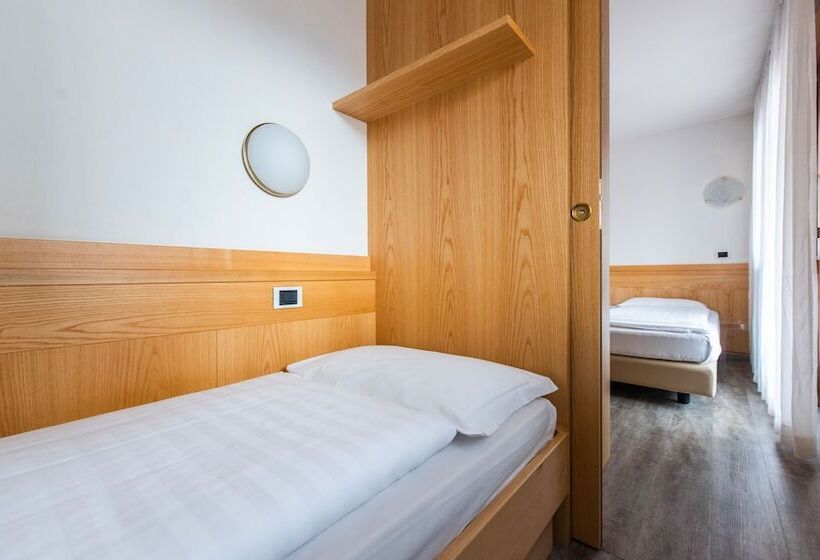 Апартаменты 1 Спальня, Residence Contrin